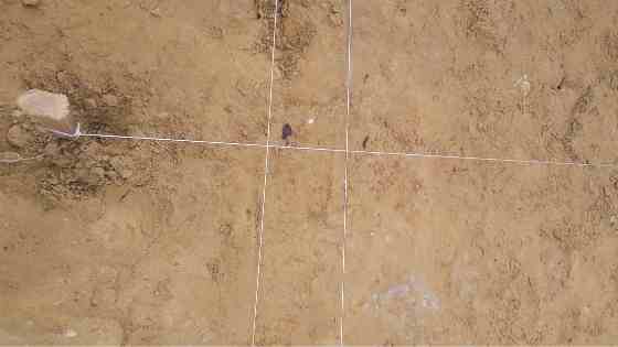 string lines on site